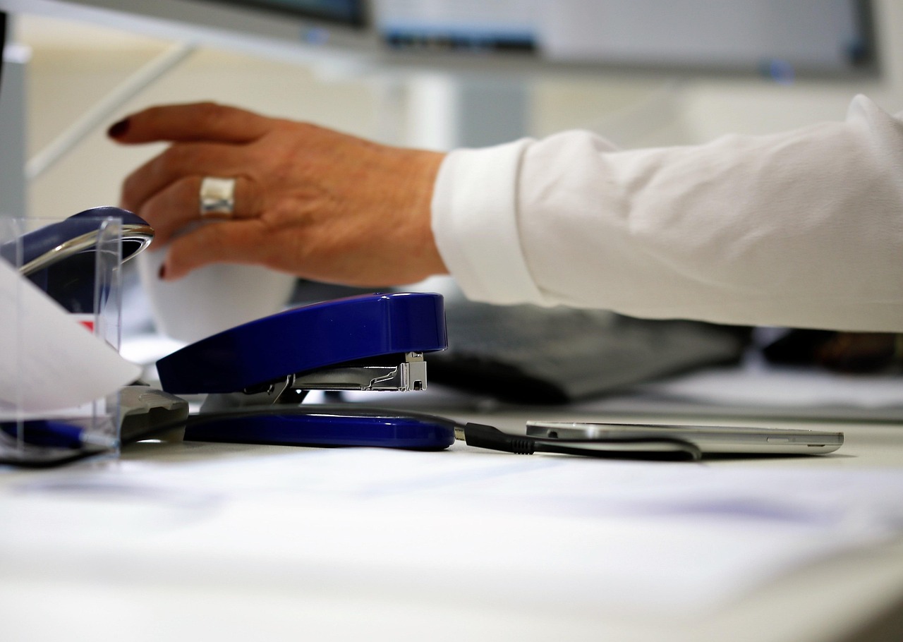 7 modi in cui il Pocket Massager può migliorare la tua postura in ufficio